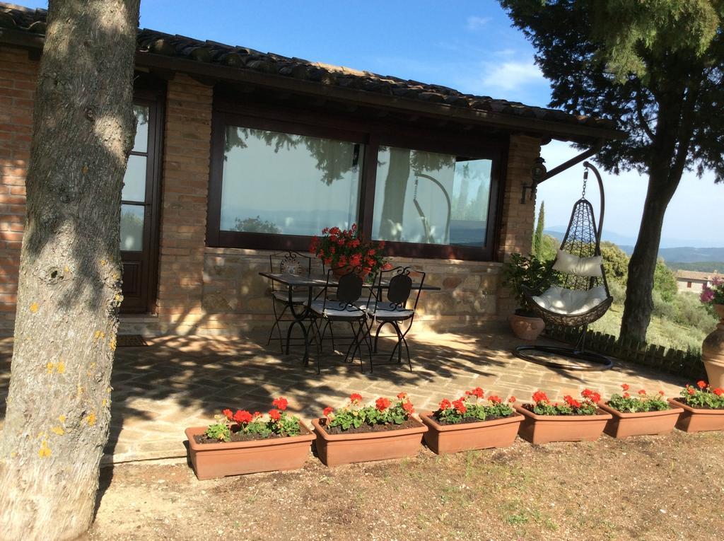 Agriturismo La Bicocca - Apt. "Il Leccio" Castel Rigone Exterior photo